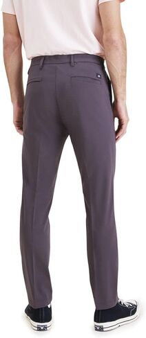 بنطال Dockers الرجالي Signature Go Slim Fit Khaki Smart 360 Tech in Saudi Arabia