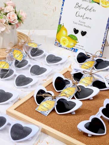 مجموعة 100 من النظارات الشمسية على شكل قلب أبيض من Chapou نظارات شمسية لحفلات الزفاف وحفلات العازبة للضيوف ووصيفات العروس in Kuwait