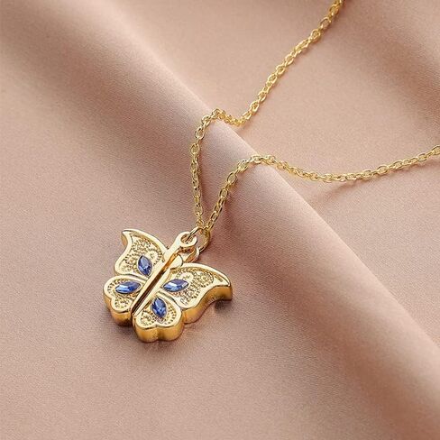 قلادات مدلاة على شكل فراشة من Siopue تحمل صورًا قلادة مدلاة للنساء والفتيات هدايا عيد ميلاد للابنة والأم والأزواج هدية للزوجة الصديقة in Kuwait