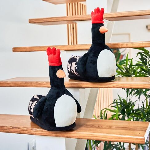 شباشب Coddies Feathers McGraw Wallace & Gromit - شباشب قطيفة على شكل بطريق - هدية Aardman Gag - شباشب ممتعة للرجال والنساء والأطفال in Kuwait