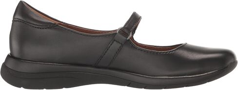 Earth Footwear Women's Tose Mary Jane Flat in Kuwait