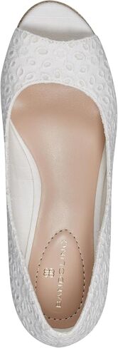 Bandolino Women's Nuri Wedge Sandal in Saudi Arabia