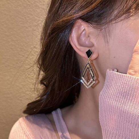 Women's Black Ear Clips Clip On Earrings Non Pierced Earrings for Brides, Bridesmaids, Prom and Wedding in Saudi Arabia