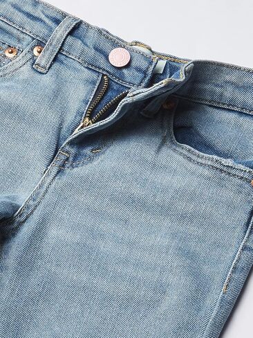 Levi's Girls' Girlfriend Fit Jeans in Saudi Arabia