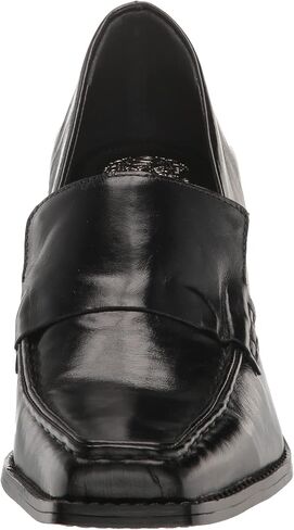 Vince Camuto Segellis in Saudi Arabia
