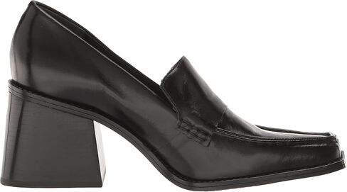 Vince Camuto Segellis in Saudi Arabia