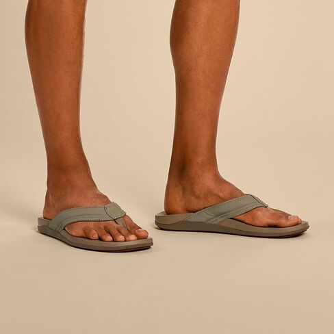 صندل الشاطئ الرجالي من OLUKAI Maha، حذاء صديق للماء، يمكن ارتداؤه طوال اليوم وملاءمة مريحة فائقة النعومة in Kuwait