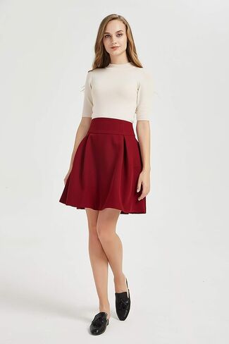 تنورة قصيرة مطوية للسيدات من Tronjori على شكل حرف A من الخلف مرنة in Kuwait