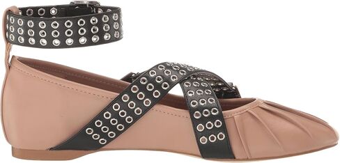 Steve Madden Women's Bryar Ballet Flat in Saudi Arabia