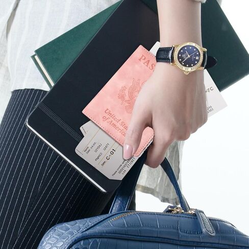 مجموعة حامل جواز السفر وحامل بطاقات اللقاح، محفظة جواز السفر، حافظة غطاء جواز السفر للنساء والرجال (رمادي فاتح) قطعة واحدة in Kuwait