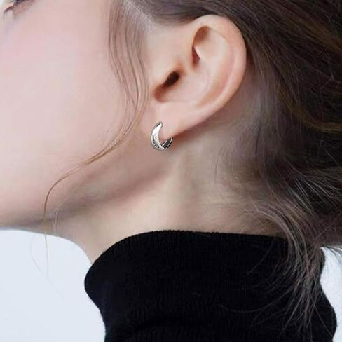 micuco Chunky Gold Hoop Earrings for Women - 18K Real Gold Plated Lightweight Hollow Hypoallergenic Earrings for Women and Girls in Saudi Arabia