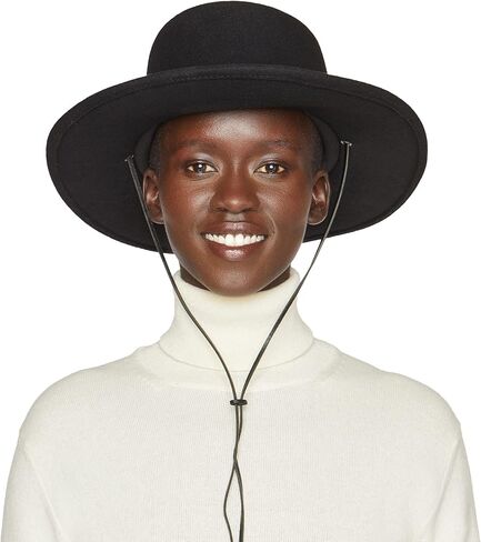 Tilley Adventure Hat in Saudi Arabia