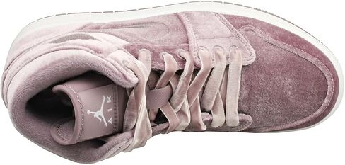 Nike womens Sneaker in Saudi Arabia