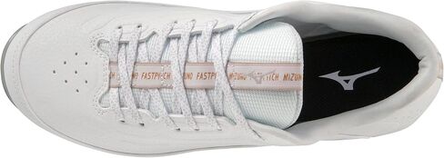 Mizuno Women's 9-Spike Swift 8 Low Metal Softball Cleat in Saudi Arabia