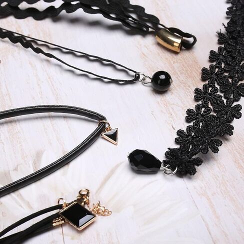 Akstore Velvet Choker Classic Choker Necklace Womens Layered Cute Black in Kuwait