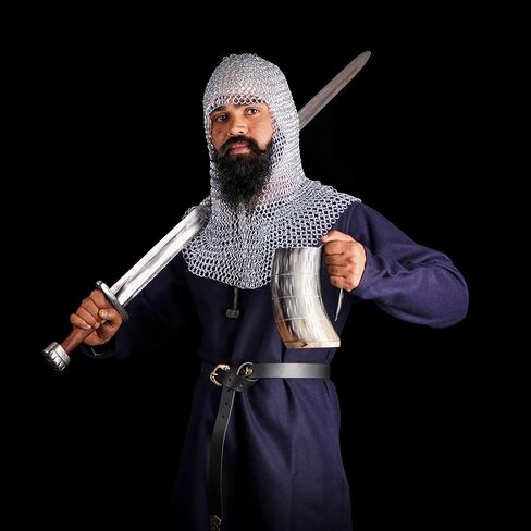 Mythrojan Chainmail Coif مع قبعة من قماش القطن | غطاء محرك السيارة البريدي من العصور الوسطى درع الفايكنج LARP مقاس 16 باللون الفضي والقرون الوسطى مقاس متوسط ​​قبعة قماشية خفيفة ناعمة وقوية 100% من القطن زي القرون الوسطى in Kuwait