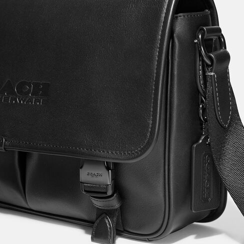 COACH Mens League Messenger Bag in Smooth Leather, Black in Saudi Arabia