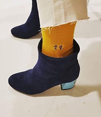 Hangeul Embroidery Cotton Crew Socks 7 Colors in Kuwait