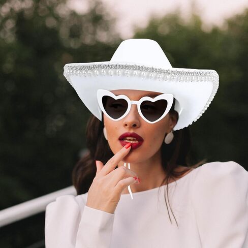 قبعة رعاة البقر باللؤلؤ من حجر الراين Yoiemivy للنساء - قبعة رعاة البقر الغربية مع نظارة شمسية على شكل قلب - قبعة راعية البقر البيضاء للعروس وأزياء حفلات توديع العزوبية - تغليف صندوق (أبيض) in Kuwait