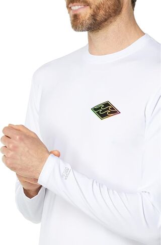 Billabong Men's Standard Long Sleeve Loose Fit Rashguard in Kuwait