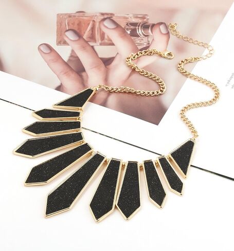 HSWE بريق طوق قلادة للنساء بيان مريلة قلادة هندسية شيفرون قلادة قلادة لحفل الزفاف in Kuwait