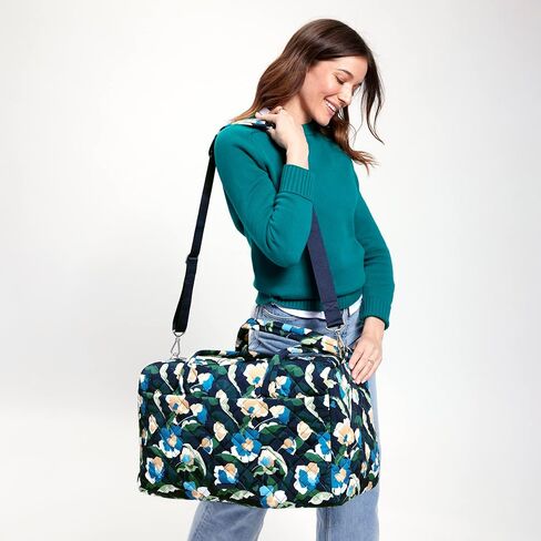 حقيبة دفل كبيرة للسفر للسيدات من Vera Bradley in Kuwait