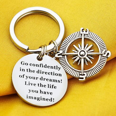 Trounistro 4 حزمة سلسلة مفاتيح التخرج ملهمة هدايا التخرج لعام 2021 الفتيات والأولاد المتخرجين in Kuwait