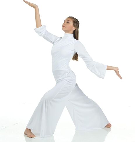 بذلة نسائية من Danzcue بأكمام طويلة وياقة دائرية in Kuwait