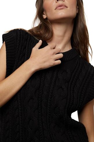 Velvet Women's Hadden Vest in Kuwait