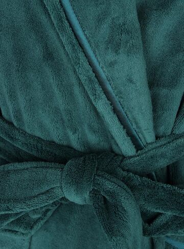 Florentina Women's Soft Fleece Robe in Saudi Arabia