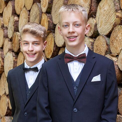 ربطة عنق Luckyvestir للرجال ربطة عنق مربوطة مسبقًا مع مجموعة أزرار أكمام مربعة للجيب ربطة عنق ملونة لحفلات الزفاف الرسمية in Kuwait