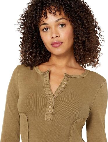 الشعب الحر ماريا هينلي in Kuwait