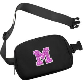 حقيبة حزام خصر صغيرة باللون الوردي من COSHAYSOO مع رقعة حروف اسكواش أولية وحزام قابل للتعديل لابنة الحفيدة، حقيبة صغيرة للسفر عبر الجسم (E) in Kuwait