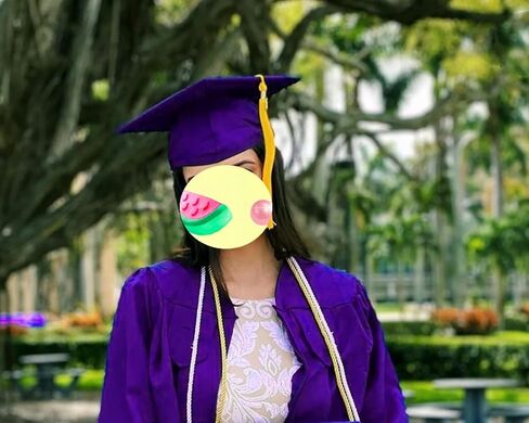 HEPNA [2023] مجموعة ثوب التخرج غير اللامع للجنسين، قبعة التخرج لحفلات الكلية بالمدرسة الثانوية in Kuwait