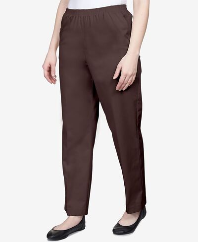Alfred Dunner Womens Plus-Size Soft Twill Mid-Rise Regular Fit Straight Leg Short Length Casual Pant in Saudi Arabia