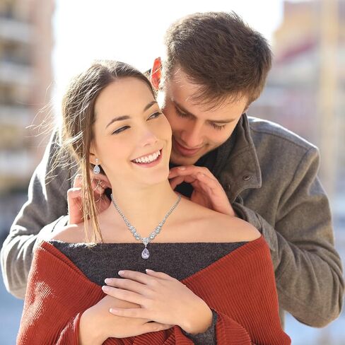 فو يامب 4 قطع حقيبة كلاتش للنساء مجموعة مجوهرات مسائية من حجر الراين مجموعة بلينغ قلادة واقراط واساور للزفاف، الماس كما هو موضح, الماس, كما هو موضح in Kuwait