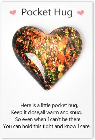 هدية رمزية للعناق للجيب للنساء والرجال والأم والجدة والحفيدة والابنة والابن وهدايا عيد الميلاد لصديق الأخت والأخ وجيب عناق القلب لصديقها وصديقتها هدية عيد الحب in Kuwait