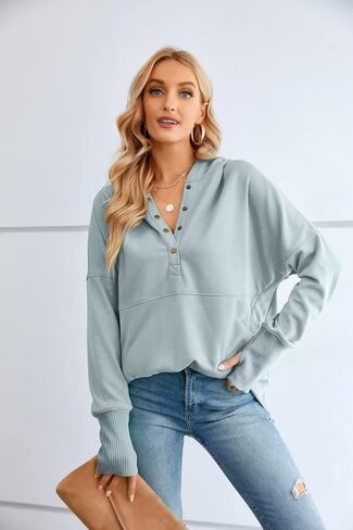 VICHYIE سترة نسائية كاجوال بغطاء للرأس وأكمام طويلة وفتحة إبهام وزر هينلي بلوفر وبلوزات كبيرة الحجم بقلنسوة in Kuwait