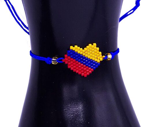 سوار رفيع مصنوع يدويًا من ميديلين - خرز ميوكي - ألوان كولومبيا وفنزويلا والإكوادور - عقدة منزلقة قابلة للتعديل in Kuwait