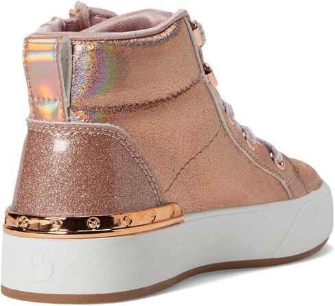 حذاء رياضي فاخر للفتيات من Skechers Street Shoutouts in Saudi Arabia