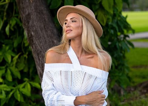 قبعة لانزوم النسائية الرجعية من اللباد بنما مع إبزيم حزام من الصوف قبعة فيدورا بحافة واسعة in Kuwait