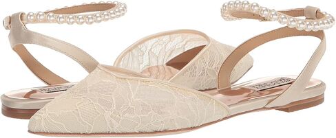 Badgley Mischka Women's Fawn Ballet Flat in Saudi Arabia