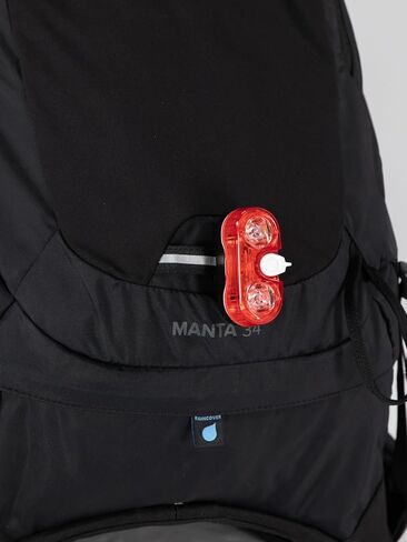 Osprey Men's Manta w/Res, Black, O/S in Saudi Arabia