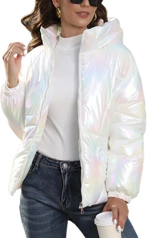 معطف Xaspee النسائي اللامع للشتاء قصير دافئ ومبطن بألوان قوس قزح وخفيف الوزن وسحاب وغطاء للرأس ومعطف منتفخ مبطن in Kuwait