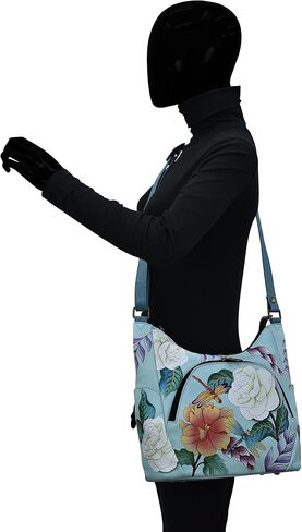 انا من انوشكا هوبو كبير، اليعسوب السحري in Kuwait