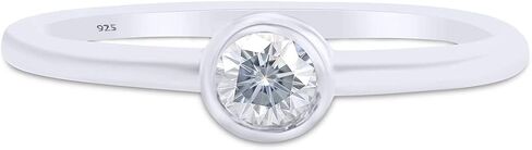 SAVEARTH DIAMONDS 1/10 قيراط مجموعة إطار مستدير من سوليتير مويسانيتي تم إنشاؤها في مختبر خاتم الخطوبة الماسي من الذهب عيار 14 قيراط فوق الفضة الإسترليني (0.10 قيراط) in Kuwait