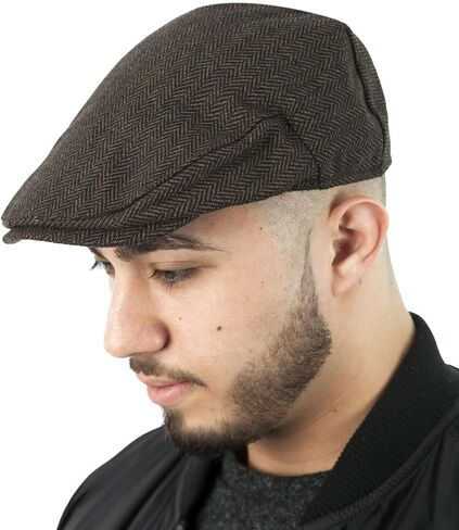 Mens Classic English Tweed Flat Cap in Saudi Arabia
