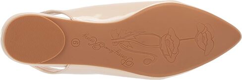 Penny Loves Kenny Women's Apple Oxford Flat in Kuwait