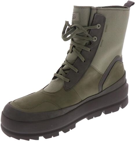 UGG UGG The Lug Womens Boot in Saudi Arabia