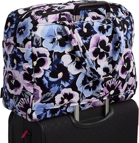 Vera Bradley Cotton Utility Travel Bag in Saudi Arabia